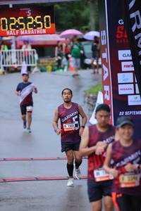 BIB: 025250, 1505
                            <button type="button" onclick="openModal(5743336)" class="btn btn-primary btn-sm float-right btn-popup" data-toggle="modal" data-target=".modal-high-quality">
                        <i class="fas fa-shopping-cart"></i> Add to Cart
                    </button>
                                            <button type="button" onclick="isThisMe(5743336, true)" class="btn btn-success btn-sm float-right btn-popup btn-isme hidden" data-toggle="tooltip" data-placement="bottom" title="นี่คือรูปของคุณใช่ไหม คลิกที่นี่เพื่อเอาเข้าอัลบั้ม">
                        <i class="fas fa-plus"></i> Add to album
                    </button>
                    <button type="button" onclick="isThisMe(5743336, false)" class="btn btn-warning btn-sm float-right btn-popup btn-isnotme hidden">
                        <i class="fas fa-ban"></i> Remove from album
                    </button>